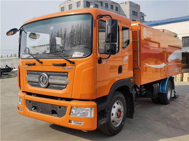 高速吸塵車(chē)廠(chǎng)家直銷(xiāo)